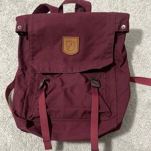 Fjalllraven Backpack 
Style- Foldsack No.1
